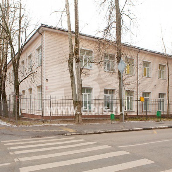 Административное здание Вересковая 10 в проезде Дежнева
