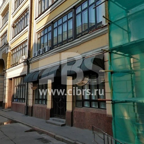 Административное здание Черкасский Б. 15-17с1 в Старопанском переулке