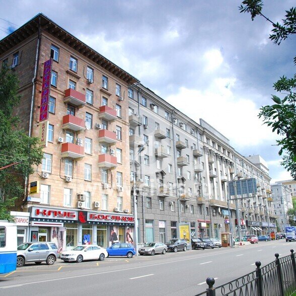 Жилое здание Жилое здание "Ленинградский 26к1" в Коленчатом переулке