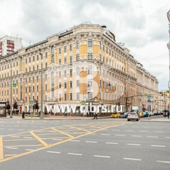 Административное здание На Пречистенке на Зубаревской площади