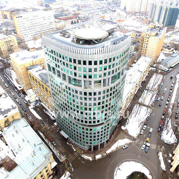 Бизнес-центр Виктори Плаза на 12-й километр Московской Кольцевой Автодороги